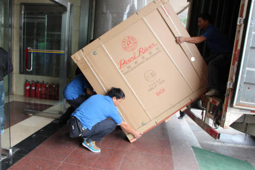 人民路街道钢琴贵重工艺品无忧运